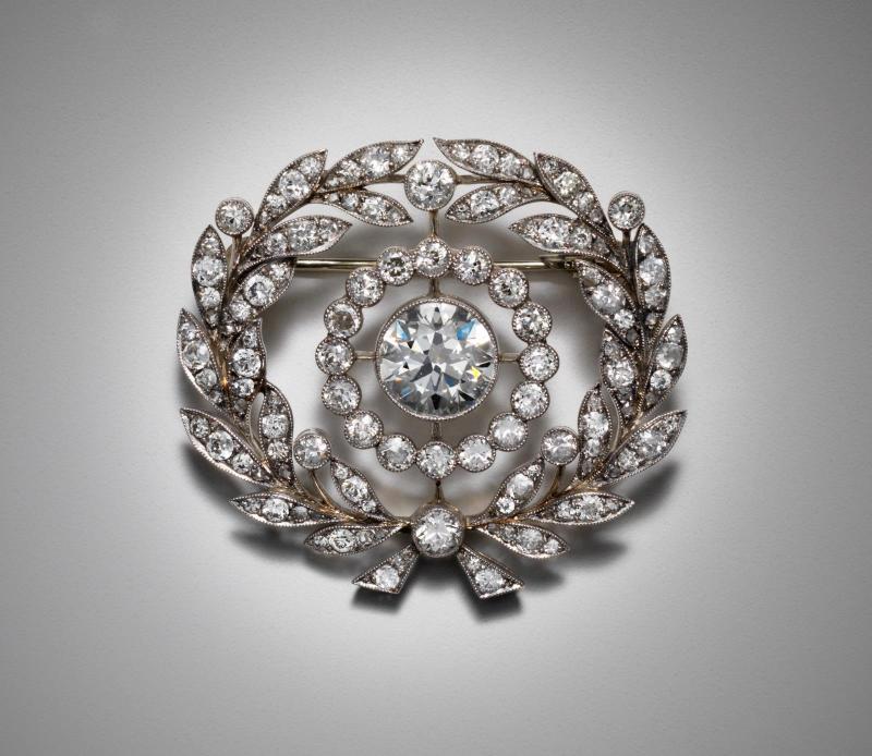 Platinum and diamond wreath brooch