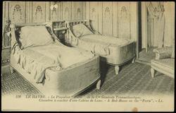 520. LE HAVRE. - Le Paquebot "Paris", de la Cie Générale Transatlantique. Chambre à coucher d'une Cabine de Luxe. - A Bed-Room on the "Paris". - LL