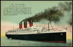 606. LE HAVRE - Le Paquebot "PARIS"  Le plus grand de tous les Transatlantiques Français. Ligne du Hâvre à New-York, 233m. de long, 26 m. de large, jauge 37,000 tonnes. 664 hommes d'équipage; 98 passagers de luxe; 468 passagers de 1re classe; 464 passagers de 2m classe; 2,210 passageres de 3m classe, soit un total de 3,240 passagers.