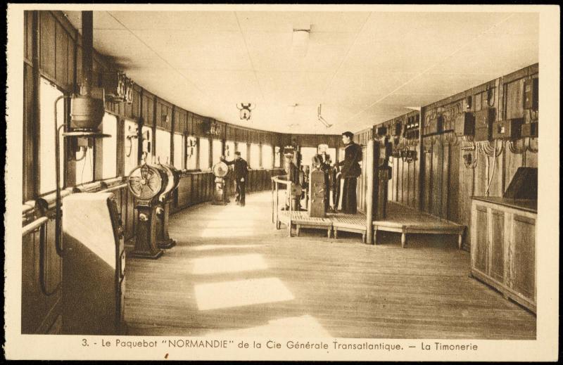 3. - Le Paquebot  "NORMANDIE." de la Cie Générale Transatlantique. - La Timonerie.

