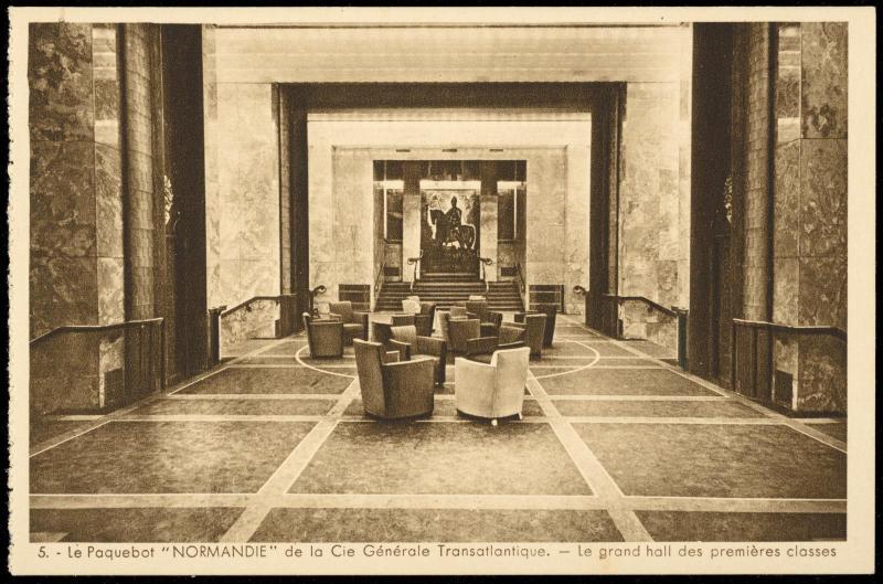 5. - Le Paquebot  "NORMANDIE." de la Cie Générale Transatlantique. - Le grand hall des premières classes
