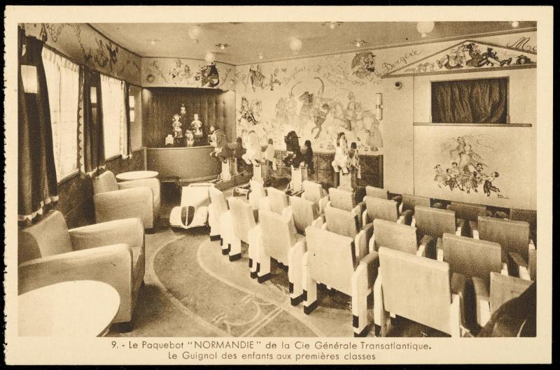 9. - Le Paquebot  "NORMANDIE." de la Cie Générale Transatlantique. Le Guignol des enfants aux premières classes

