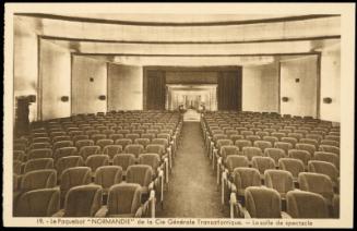 19. - Le Paquebot  "NORMANDIE." de la Cie Générale Transatlantique. - La salle de spectacle
