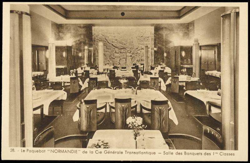 28. - Le Paquebot  "NORMANDIE." de la Cie Générale Transatlantique. - Salles des Banquets des 1res Classes
