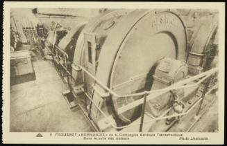 5  PAQUEBOT "NORMANDIE" de la Compagnie Générale Transatlantique 
Dans la salle des moteurs
