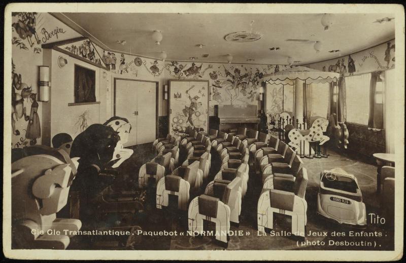 Cie Gie Transatlantique.  Paquebot "NORMANDIE"  La Salle de Jeux des Enfants.
