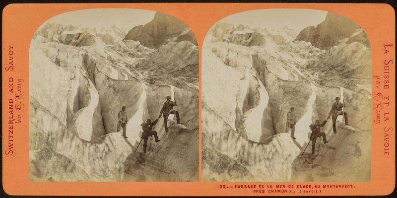 Passage de la Mer de Glace, au Montanvert, Près Chamonix (Savoie)