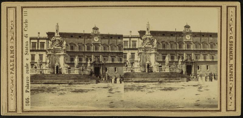 Palazzo reale e Statua de Carlo III [Palermo]