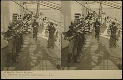 A Bord des Navires de guerre. L'Exercise du fusil aux seconds maitres.