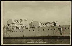 Kreuzer "Köln" Die Heck-drillings-Geschütztürme