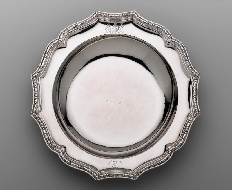 Circular deep dish