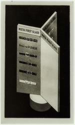 Advertising image (Meta First Glass/Rotating belt display)