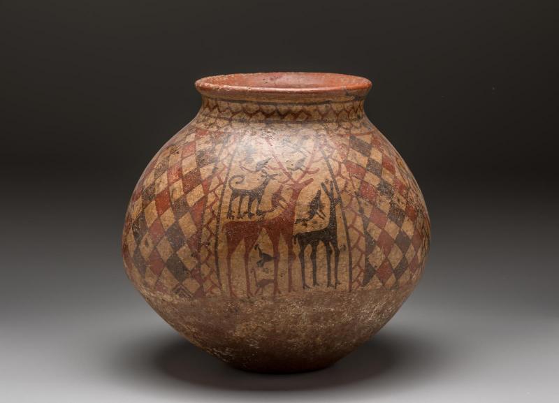 Storage jar with reindeer