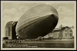 Luftschiffwerft Friedrichshafen. L.Z.129 "Hindenburg" kurz vor dem Aufstieg.