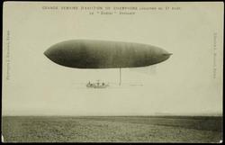 GRANDE SEMAINE D'AVIATION DE CHAMPAGNE (Journée du 27 Août) Le "Zodiac" évoluant