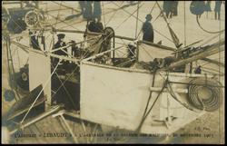 L'AÉRONAT "LEBAUDY" A L'AMARRAGE DE LA GALERIE DES MACHINES, 20 NOVEMBRE 1903. La Nacelle