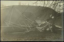 Le Chassis et la Nacelle après l'accident (20 novembre 1903)