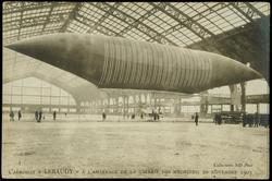 L'AÉRONAT "LEBAUDY" A L'AMARRAGE DE LA GALERIE DES MACHINES, 20 NOVEMBRE 1903.
