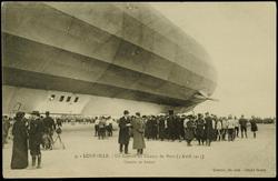 LUNÉVILLE. - Un Zeppelin au Champ de Mars (1 Avril 1913)
