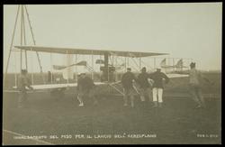 INNALZAMENTO DEL PESO PER IL LANCIO DELL' AEREOPLANO