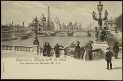 Exposition Universelle de 1900. vue prise du pont Alexandre III.
