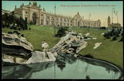 Dans les jardins, Exposition de Bruxelles, 1910.
