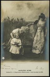 NAPOLÉON INTIME - SCÈNE II. - L'Impératrice Marie-Louise vient chercher son fils.