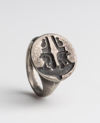 Signet ring