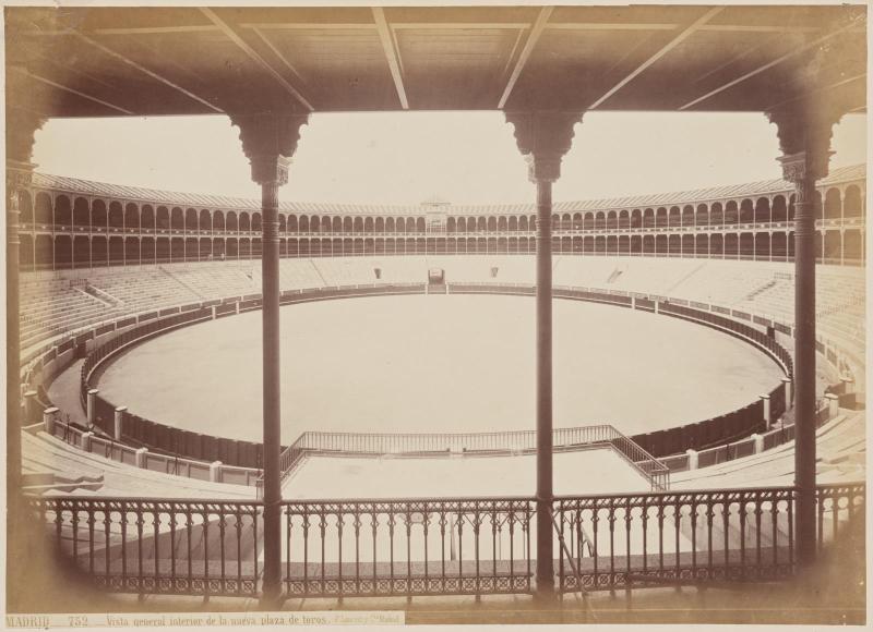 Madrid...752 ...Vista  general interior de la nueva plaza de Toros (General interior view of the new bullring, Madrid)