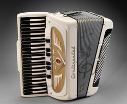Piano accordion (Continental model)