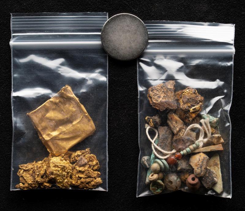Jewelry fragments