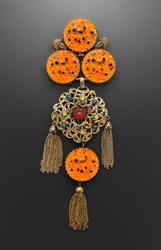 Tassel brooch