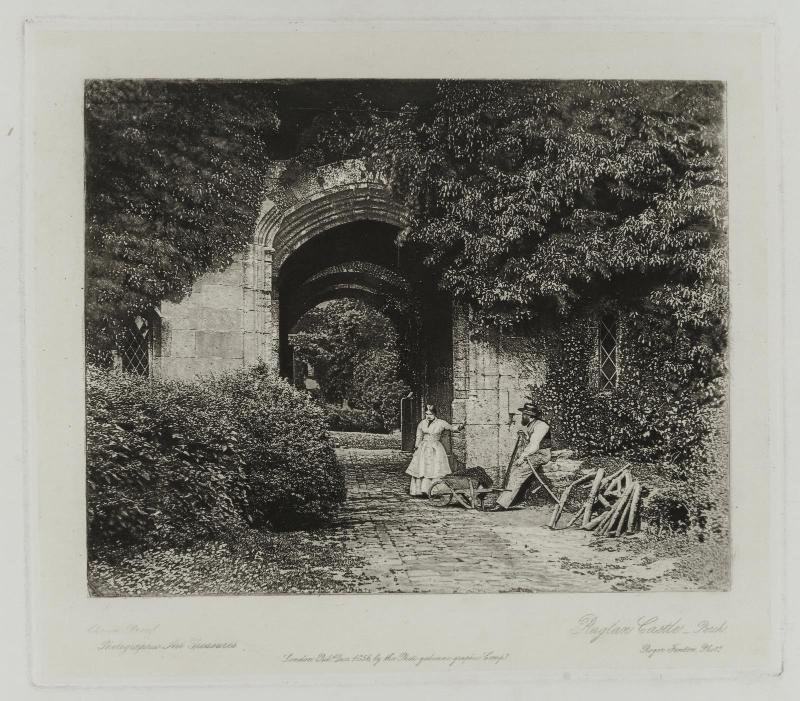 Raglan Castle, Porch