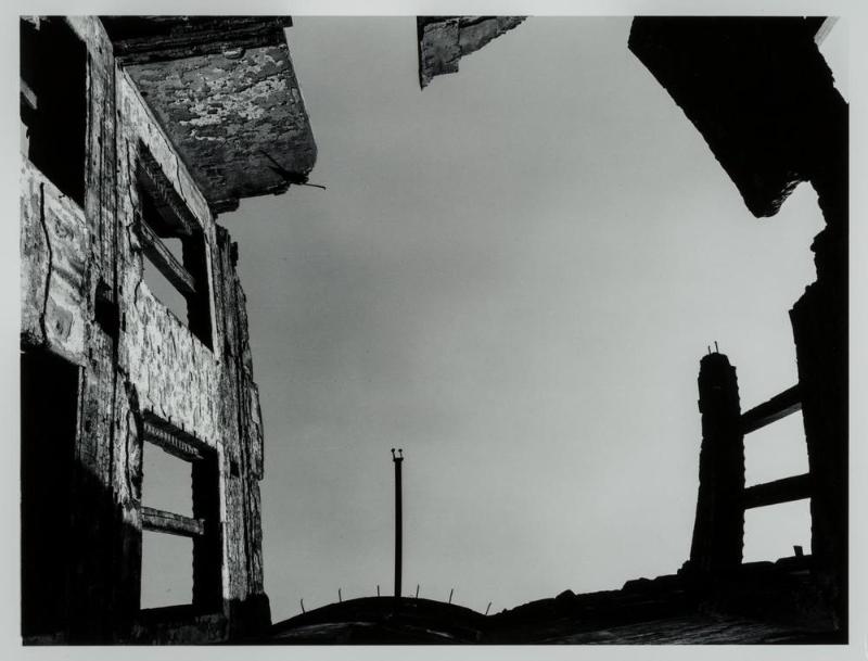 The A-Bomb Dome (Genbaku donmu bakushinchi), from the series "Chizu" ("The Map")
