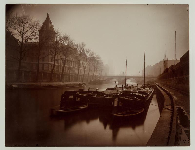 The Conciergerie and the Seine, fog in winter, 1st district