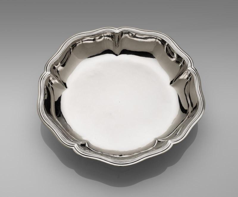 Circular deep dish