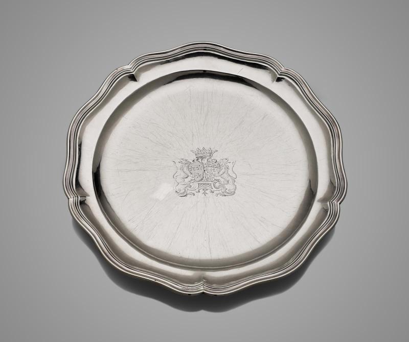 Circular dish