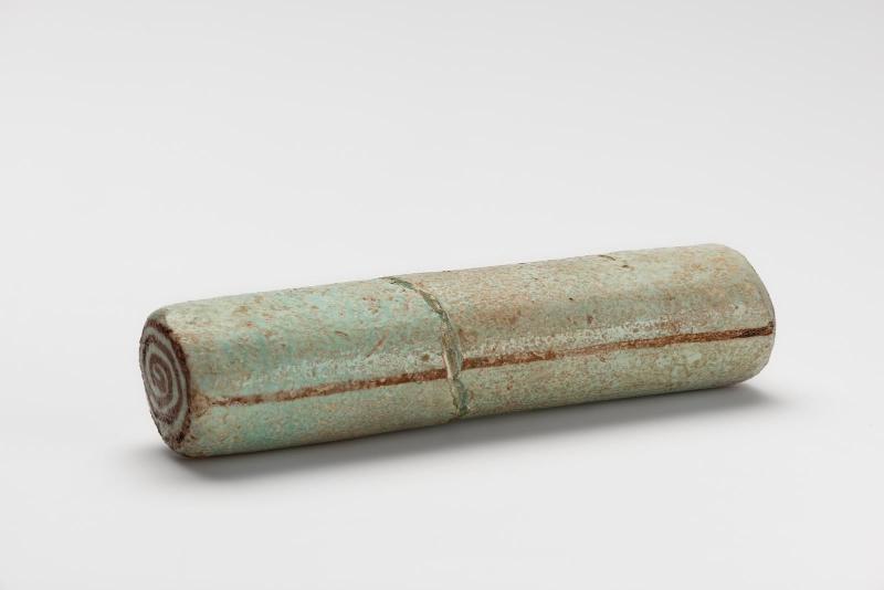 Imitation papyrus roll