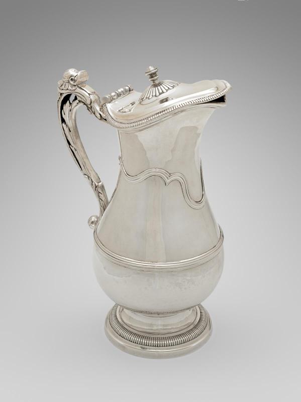 Covered ewer
