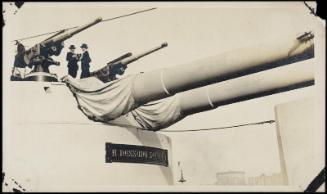 "A Nessuno Secondo" plaque on ship's turret with large guns