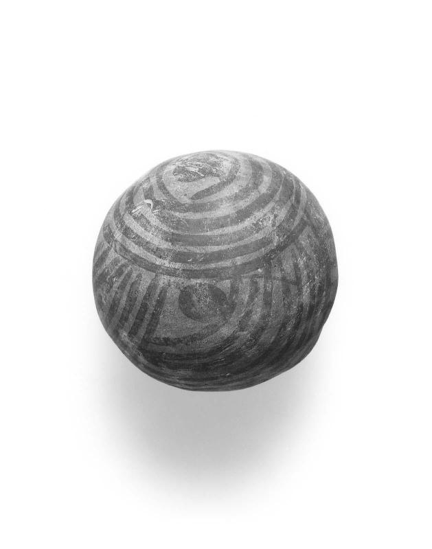 Ball-shaped rattle