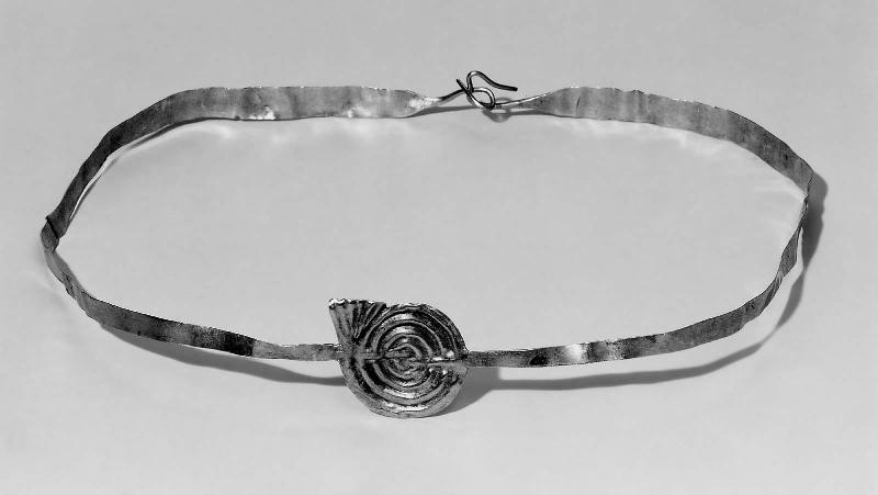 Belt or diadem