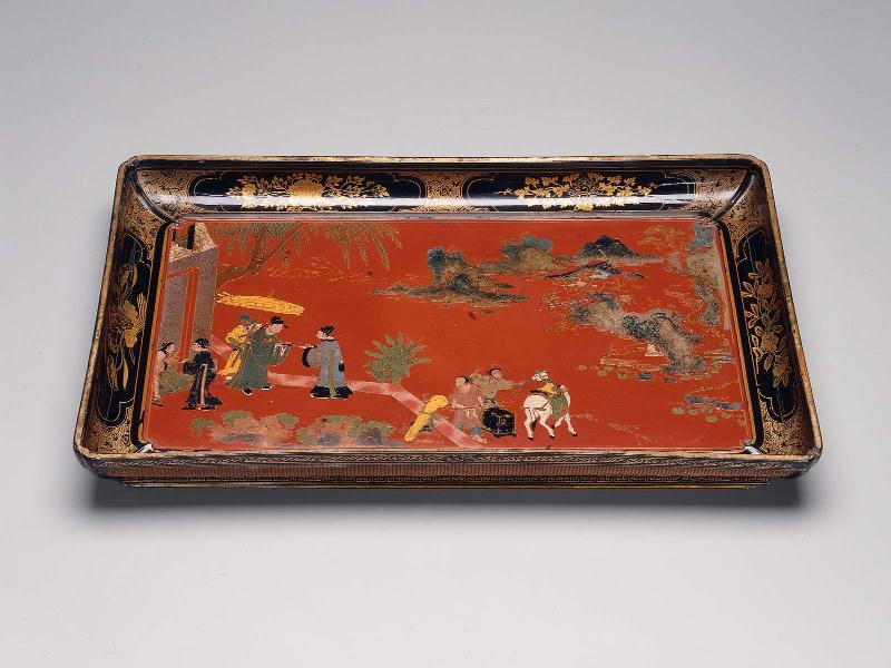 Tray with basketry sides