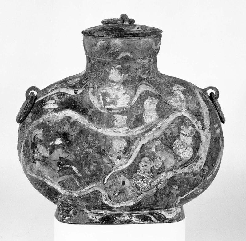 Ritual wine vessel with cover (bian hu)