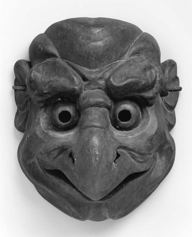Kyôgen mask of the Karasutengu type