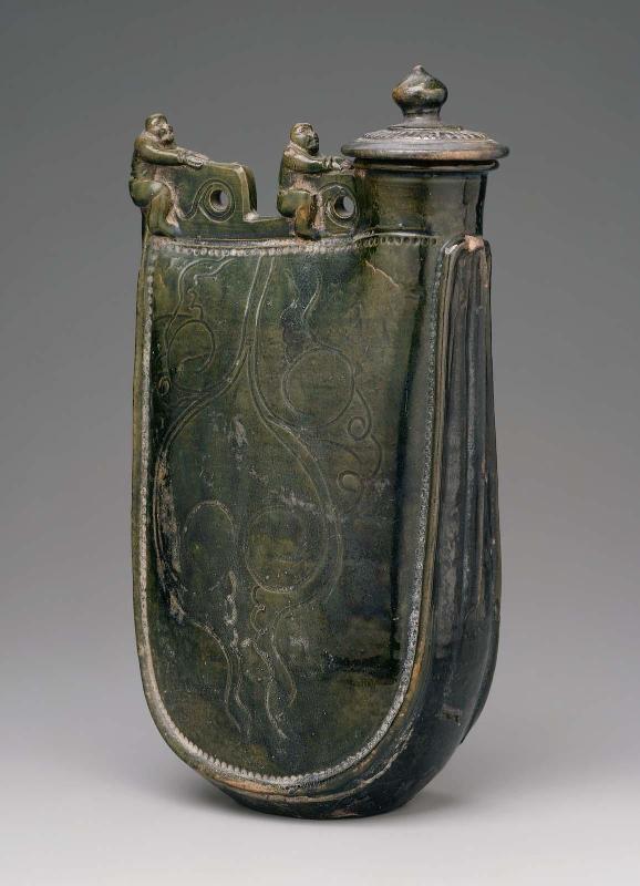 Pilgrim bottle with covered spout