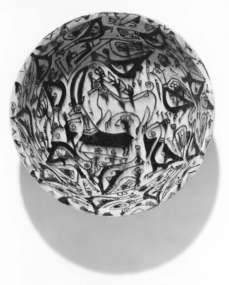 Bowl with ibexes and birds