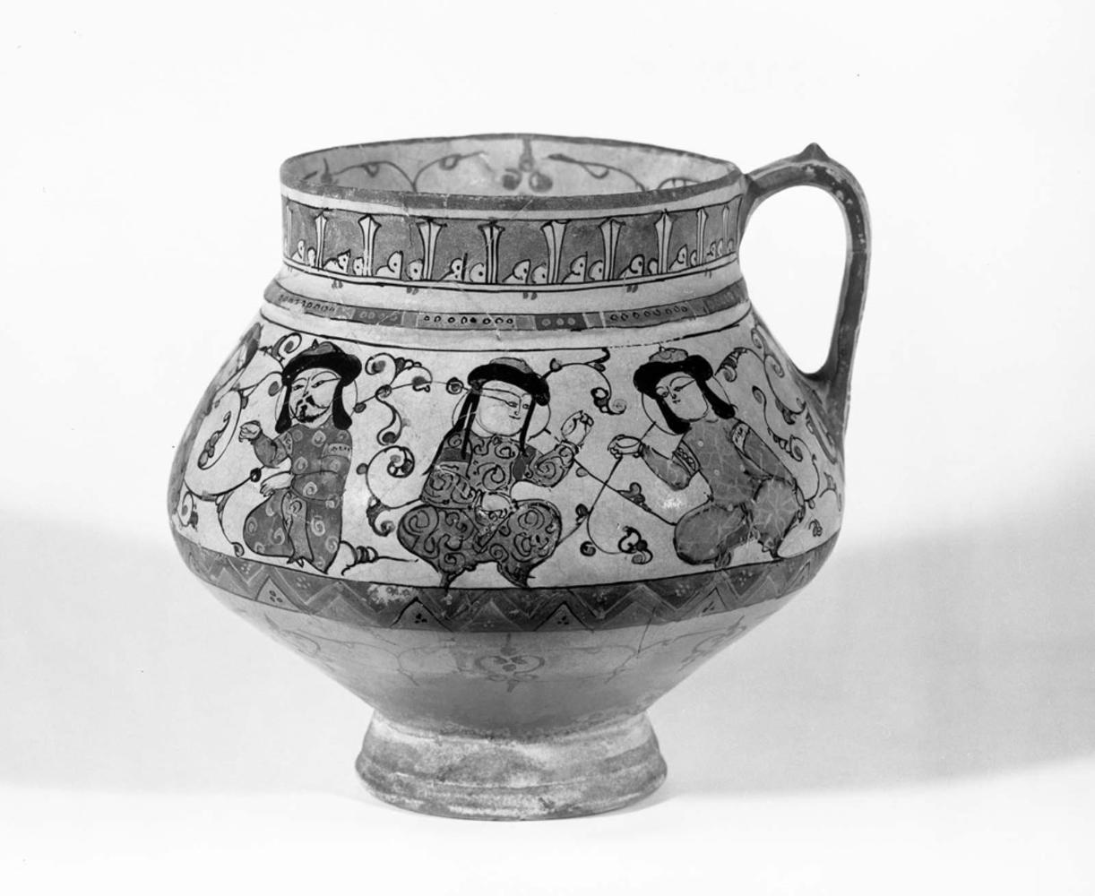 Jar with figural decoration