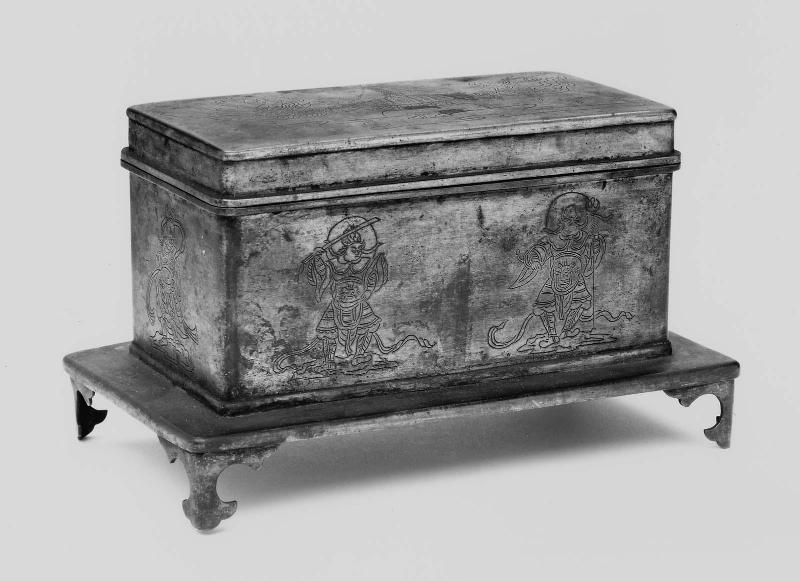 Box with attached dais