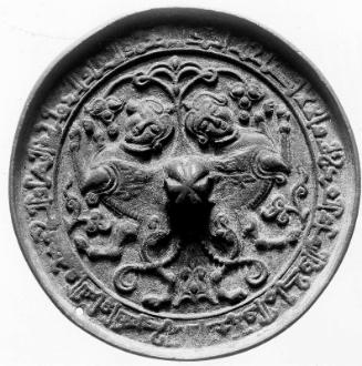 Mirror with Paired Sphinxes